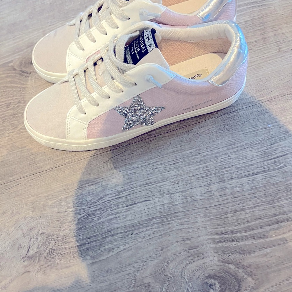 Cute summer tennys